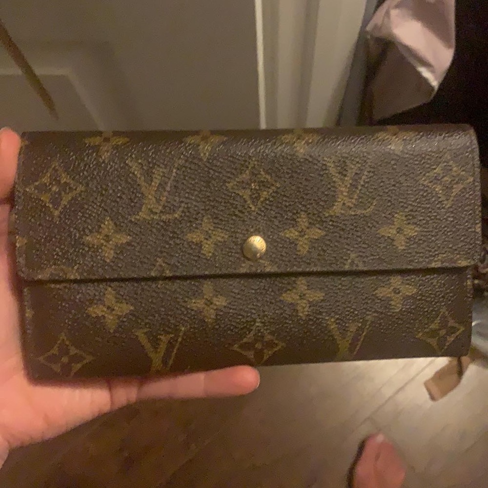 Authentic Louis Vuitton Wallet